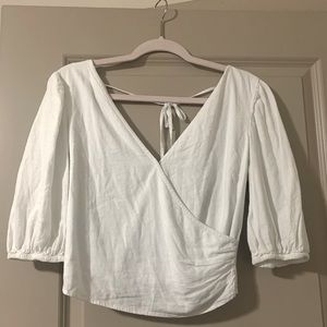 Abercrombie White Wrap Quarter Sleeve Top